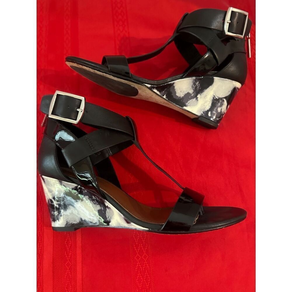 Donald J. Pliner Black/White Strappy Wedge Sandals with Buckle Size 7N